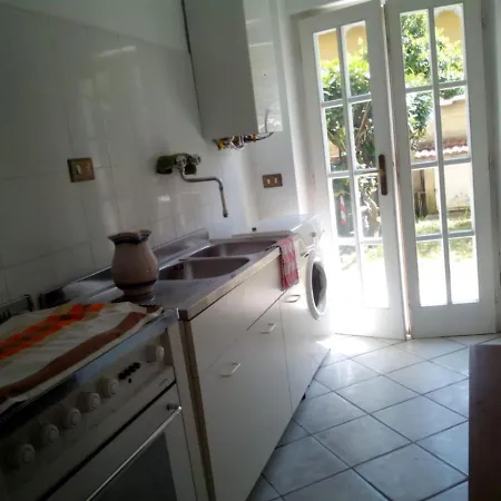 Delizioso Carrara